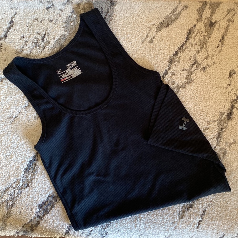 Women's UA Victory Tank - Picture 2 of 10